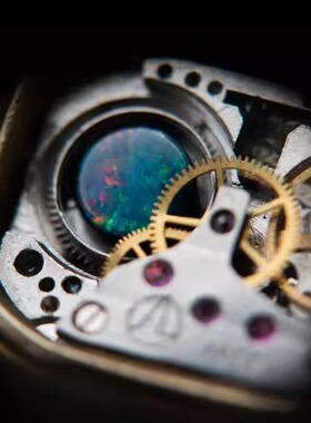 蒸汽朋克黄铜机芯表壳蛋白石手链