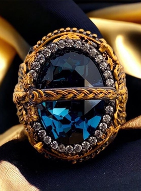 纯银镀金复古蓝色托帕石镶嵌戒指