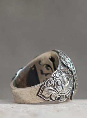 纯银雕刻花卉镶嵌苏丹石戒指