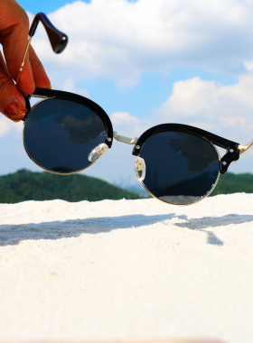 偏光黑框宽边鹰圆太阳镜