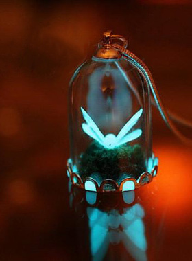 蝴蝶3D玻璃圆顶绿松石色夜光项链