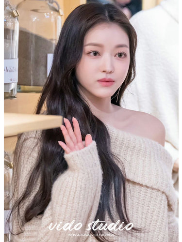 裴珠泫jennie同款一字斜肩毛衣女温柔慵懒风氛围感软糯露肩针织衫 - 图2