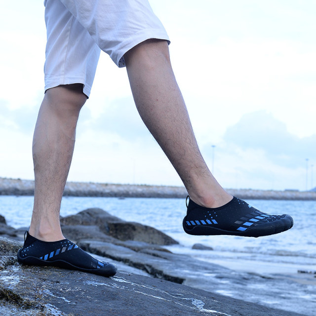 beach shoes men
