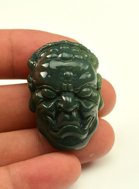 天然阿拉善玛瑙降龙罗汉吊坠挂件