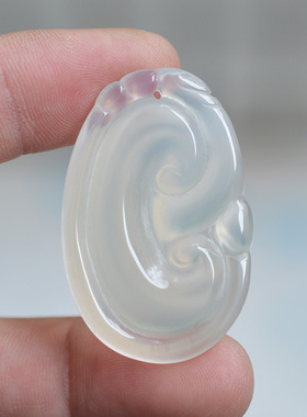 天然玛瑙吊坠冰透玉髓吉祥如意