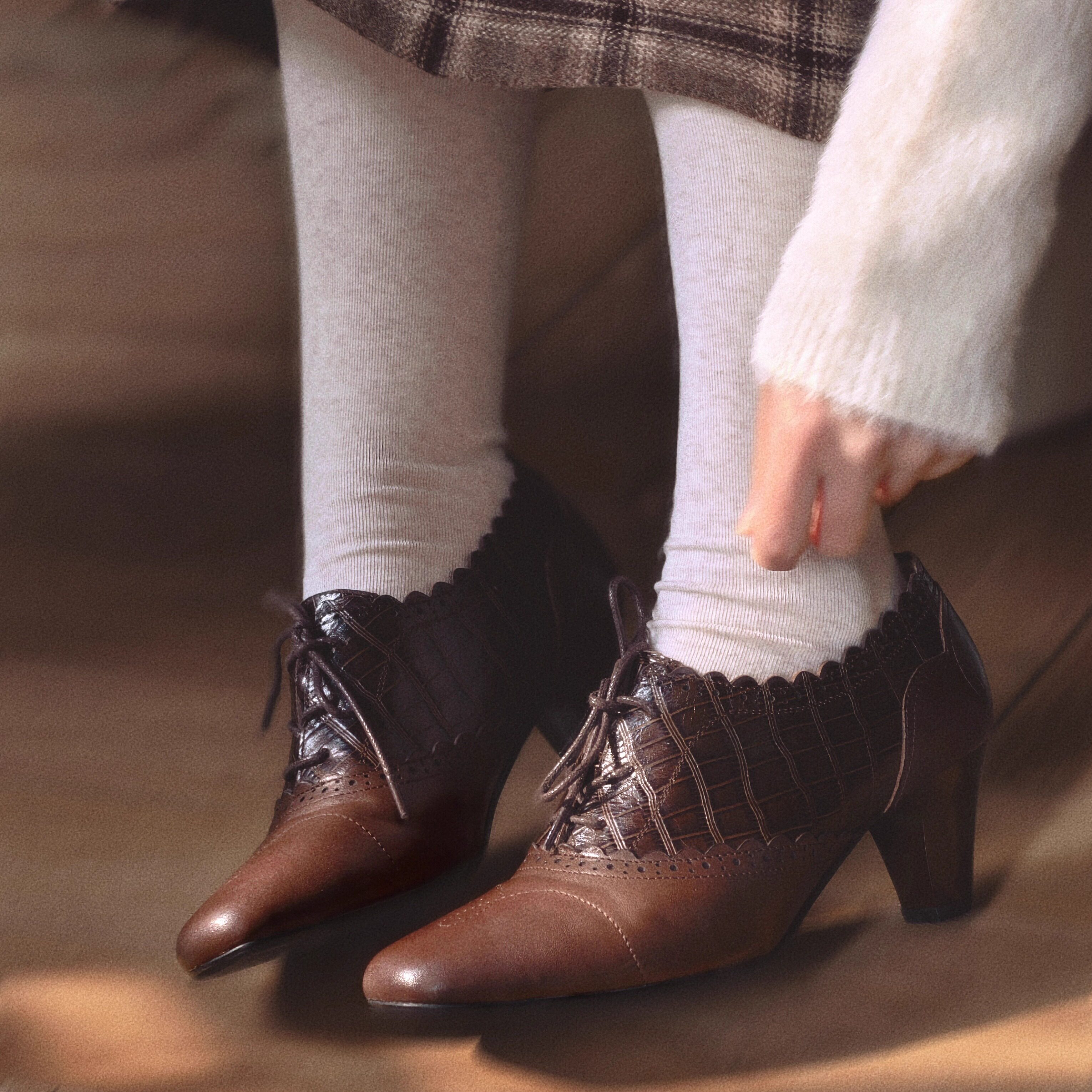 奈里法式复古牛皮棕拼花边深口系带高跟鞋民国气质旗袍皮鞋中古鞋,淘宝优惠券,粉丝福利购,淘宝优惠卷