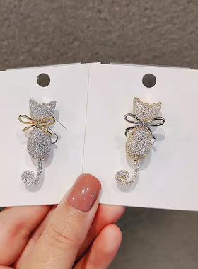 日韩可爱小猫胸针高档女个性动物胸花防走光别针毛衣大衣西装配饰
