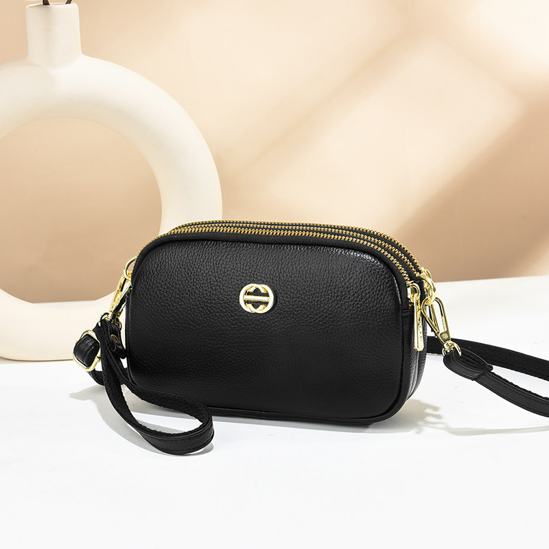 女士2022新款中年百搭斜挎妈妈包 公主情缘女士包袋