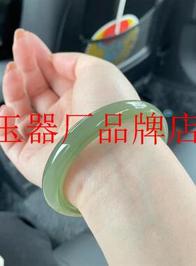 和田玉湖水绿色古青料阿富汗玉石手镯精品晴水料复古圆条玉石饰品