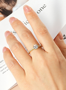 爆款跨境四爪锆石戒指时尚轻奢百搭小众仿莫桑石电镀真金戒指