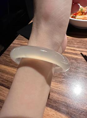 正品天然玛瑙手镯玉髓玛瑙