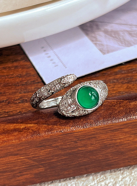 新款天然帝王绿起光绿玉髓戒指小众个性精致蛋面蛇戒绿色玉石戒指