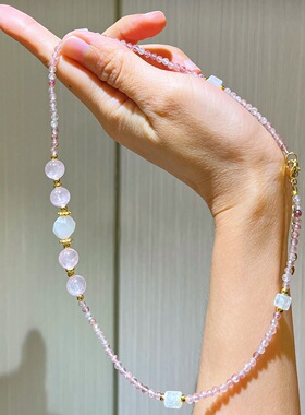 天然粉晶方糖项链女草莓晶拼接小众设计感锁骨链2026新款爆款饰品