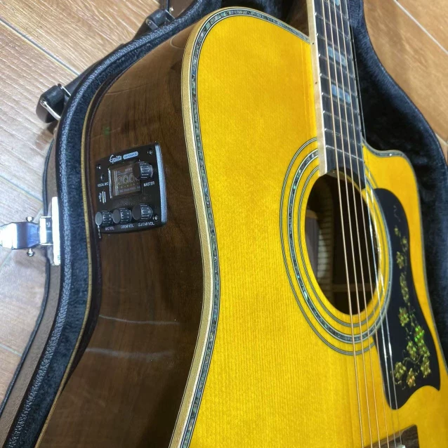 Universal guitar, bluetooth, science and technology