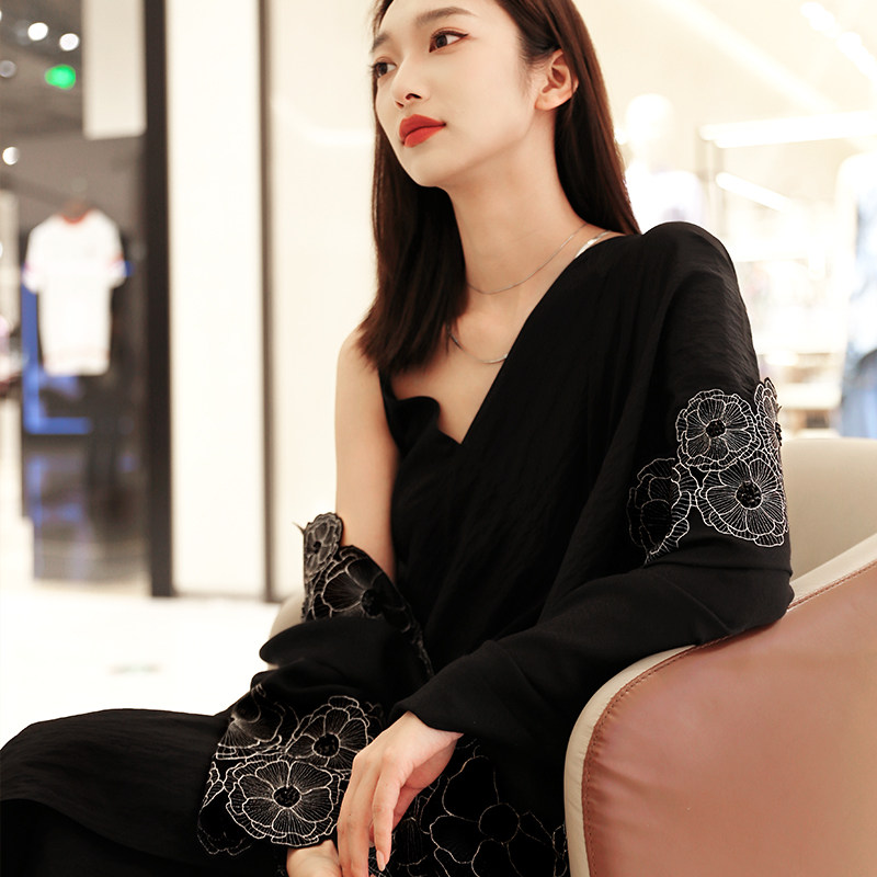 新款奢礼进口山羊绒披肩 印度手工刺绣钉珠高贵黑色披肩围巾松弛,淘宝优惠券,粉丝福利购,淘宝优惠卷