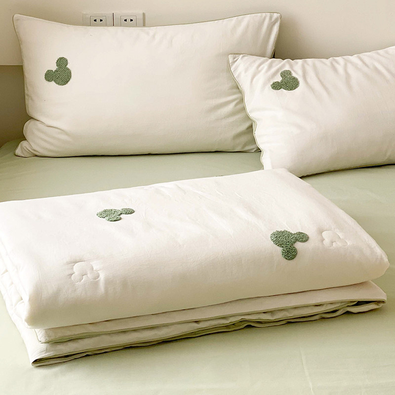  卡丝迪尔家纺化纤被