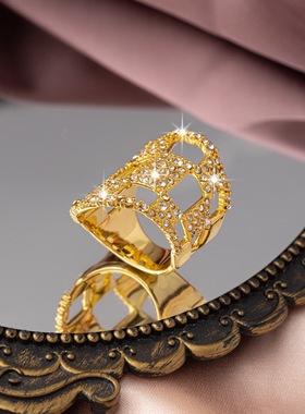 鬼才原创设计铜镀金满钻金属戒指