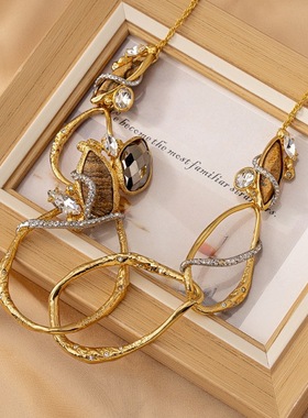 鬼才原创设计铜镀金金属满钻双色大宝石项链