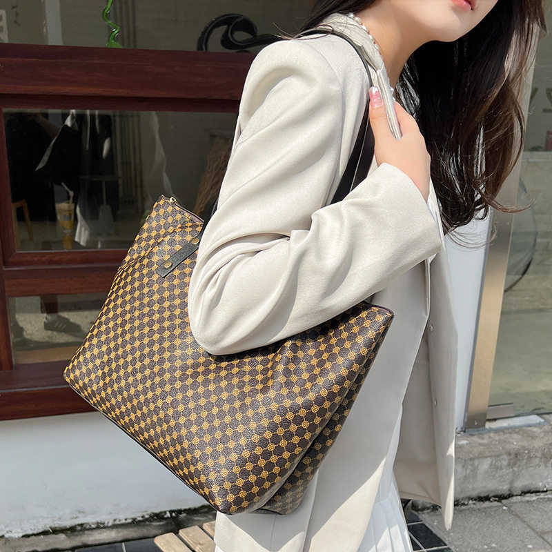 时尚圆点印花托特包新款女士包包袋复古手提女包单肩包潮流购物包,淘宝优惠券,粉丝福利购,淘宝优惠卷