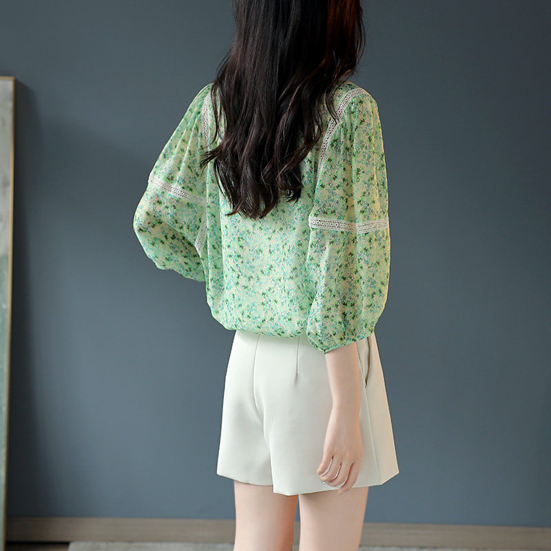 宝诗黎碎花系带雪纺衫蕾丝拼接气质小衫2025夏季新款宽松短上衣女,淘宝优惠券,粉丝福利购,淘宝优惠卷