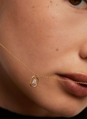 女纯银镶嵌锆石轻奢时尚字母项链