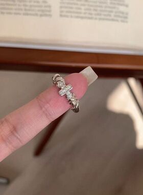 S925纯银十字架戒指中古风交叉绑带手饰小众设计轻奢镶钻锆石指环