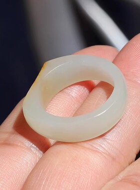 【小胡子玉器】和田玉 籽料 洒金皮 白玉 18mm 戒子