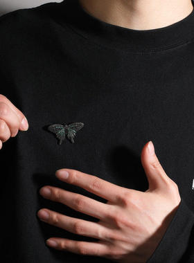 铜镶锆石蓝蝴蝶胸针卫衣链手工镶嵌钻嘻哈百搭送礼吊坠男女项链