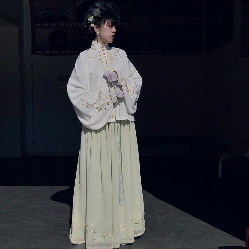 云裳淇间【浅香】明制汉服女立领对襟琵琶袖上衫一片式下裙秋冬款_虎窝淘