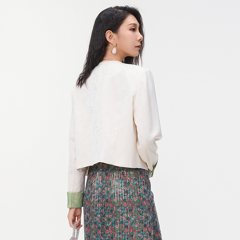 【商场同款】曼诺比菲秋季新中式国风改良盘扣圆领外套短款上衣女,淘宝优惠券,粉丝福利购,淘宝优惠卷