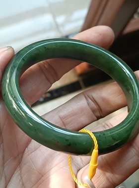 商场撤柜天然和田玉碧玉手镯玉镯子 带国家官方证书保真品礼物q17