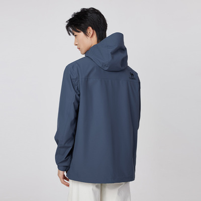 骆驼男轻量防风防水冲锋衣