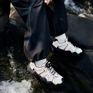 【骆驼】透气网面户外徒步鞋