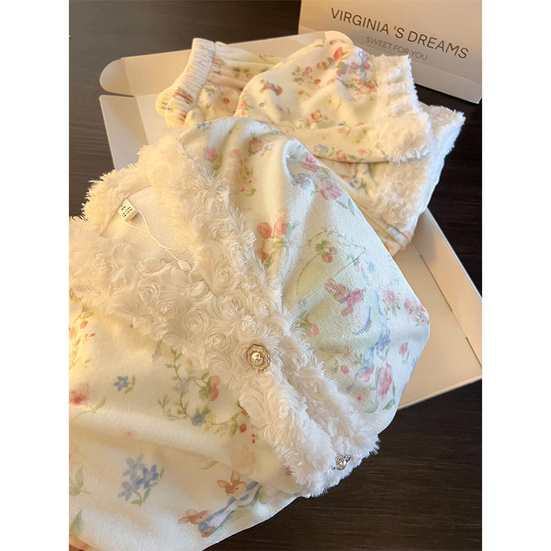 甜美风少女碎花毛绒吊带睡衣女秋冬季新款家居外套长裤大码三件套,淘宝优惠券,粉丝福利购,淘宝优惠卷