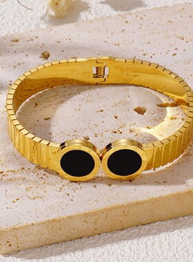 罗马数字钛钢手镯镀18K金不掉色