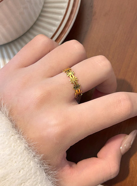 跨境简约冷淡风小雏菊戒指女精致百搭小众设计钛钢不掉色指环装饰