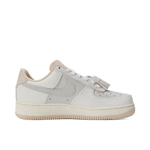 NIKE/耐克 女子WMNS AIR FORCE 1'07运动休闲板鞋 HV1813-001 - 图2