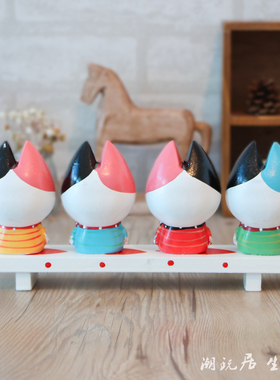 木制板凳小猫摆件手绘动物模型卡通可爱创意办公书桌面装饰工艺品
