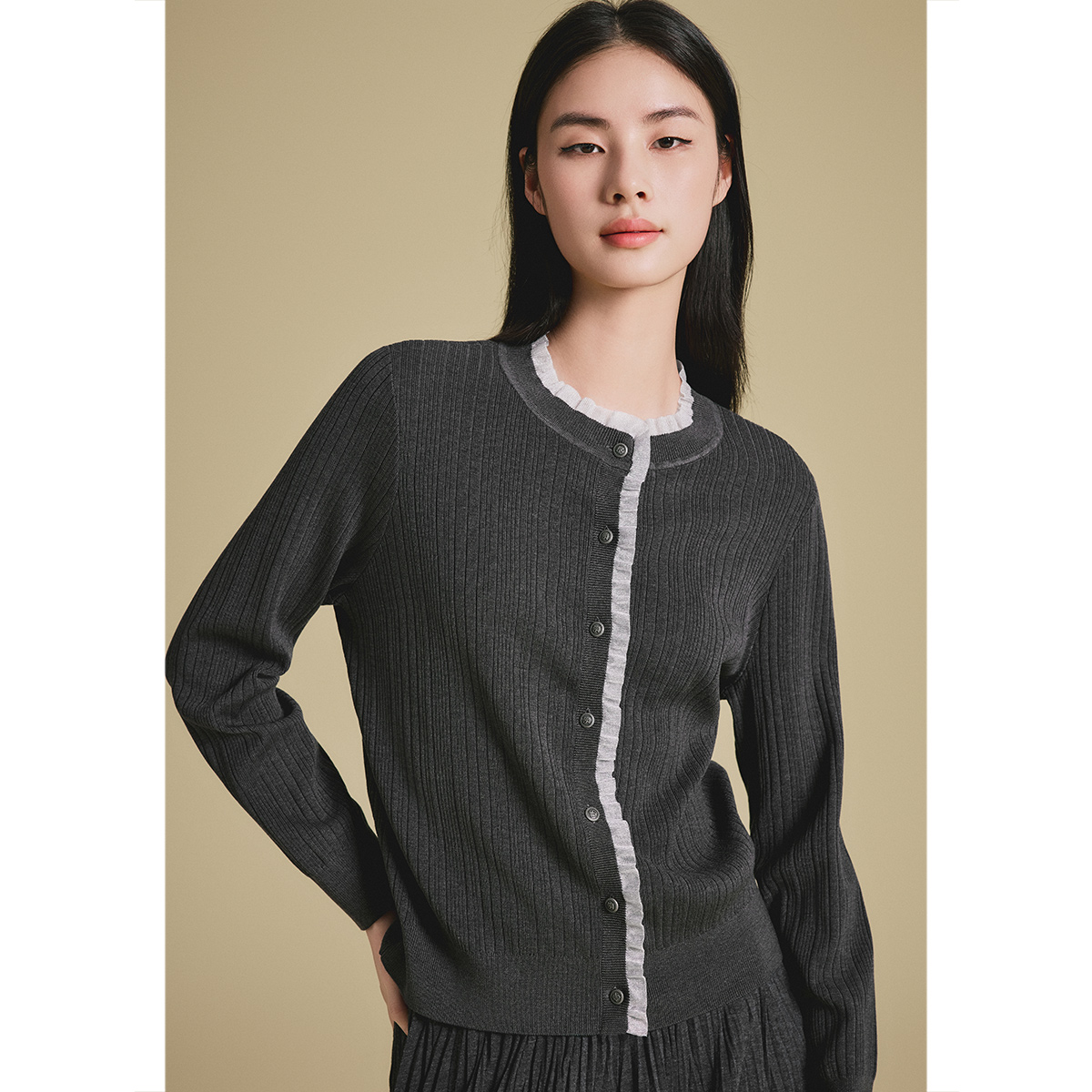 诗篇专选撞色木耳边莱赛尔高弹宽松轻薄针织小开衫2025春季新款 - 图1