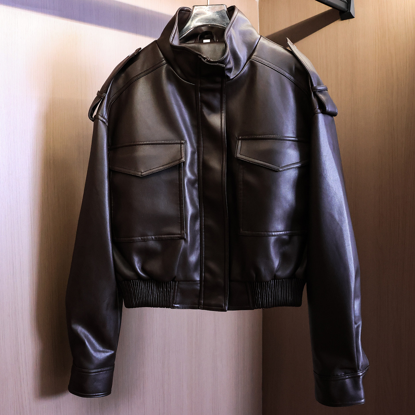 纯大口袋立领仿皮效果2025秋季新款长袖短款夹克外套女皮衣B269,淘宝优惠券,粉丝福利购,淘宝优惠卷