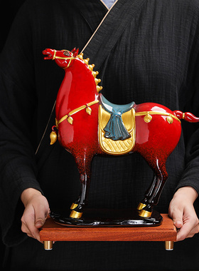 马年陶瓷马到成功红色马摆件