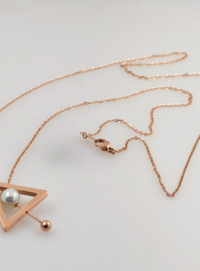 几何三角形珍珠钛钢毛衣链不掉色