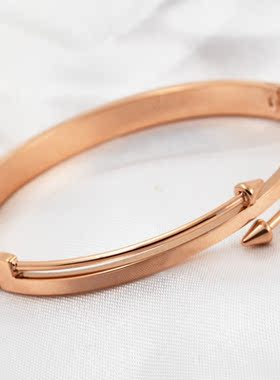 铆钉锥形双尖钉子玫瑰金钛钢手镯