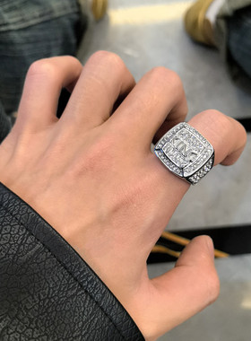 欧美嘻哈镶钻KING字母戒指男