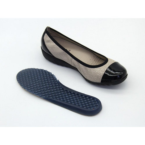 德国全进口CAPRICE凯蝴蝶女鞋2026春夏牛皮镂空气垫坡跟单鞋22103 - 图2