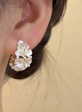 法式复古白色花朵珍珠耳环女