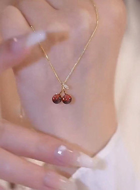 轻奢红色樱桃吊坠项链小众锁骨链