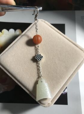 旗袍压襟和田玉挂坠