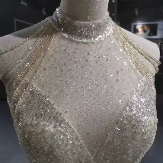 Evening dress, light luxury, niche high-end halter neck, elegant lady's art test, silver sequined toast dress, bride's high