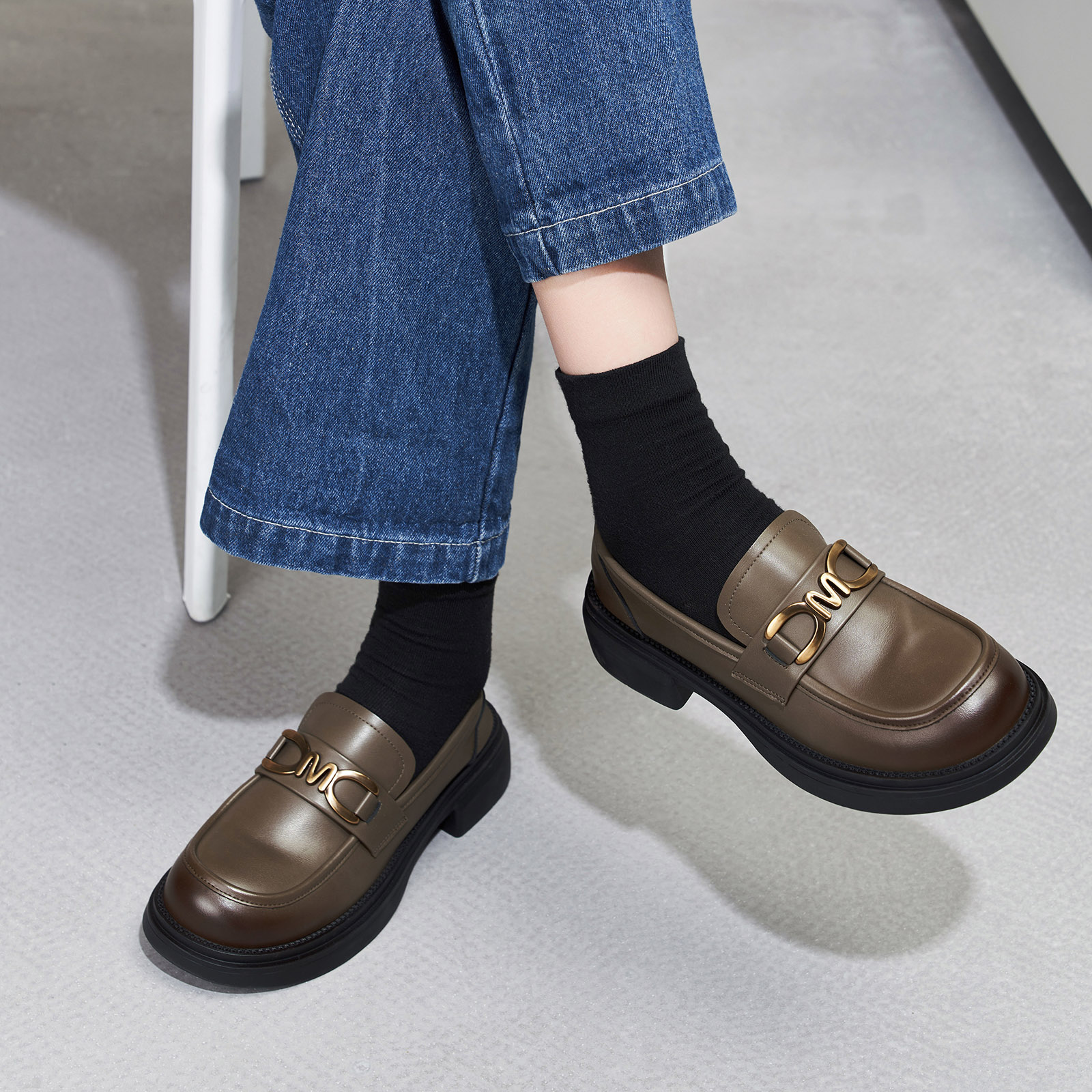 玛速主义2025年冬季新款平底乐福鞋英伦风黑色小皮鞋一脚蹬单鞋女,淘宝优惠券,粉丝福利购,淘宝优惠卷